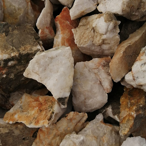 фото Кварц ( фр. 70-100 мм)  купить в Ижевске в интернет-портале КАМЕНЬ КЛУБ