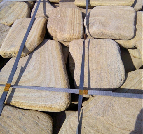 Kamenclub.ru: Песчаник пластушка галтованный желтый с рисунком (3 см)  купить в Ижевске плитняк - пластушка желтый песчаник 21000 руб/м3   фото КАМЕНЬ КЛУБ