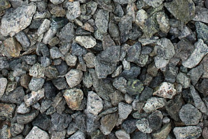 Kamenclub.ru: Щебень крошка зеленый (змеевик) фр. 20-40 мм.  купить в Ижевске мрамор зеленый, салатовый ландшафтная мраморная крошка 8500 руб/т   фото КАМЕНЬ КЛУБ