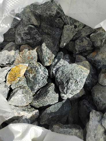 фото Галтованный жадеит (фр. 70-100 мм)  купить в Ижевске в интернет-портале КАМЕНЬ КЛУБ