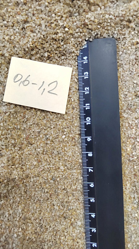 Кварцевый песок для площадок фр. 0,6-1,2 мм.  купить в Ижевске фото Камень Клуб