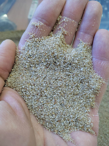 Кварцевый песок для площадок фр. 0,3 - 1 мм.  купить в Ижевске фото Камень Клуб