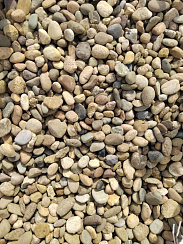 Kamenclub.ru: Галька речная окат рыжая фр. 20-40 мм. купить  в Ижевске галька речная окатанная рыжая желтая серая округлая речная галька 5000 руб/т   фото КАМЕНЬ КЛУБ