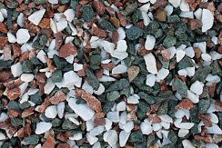 Kamenclub.ru: Мраморная крошка (щебень крошка микс: белый-зеленый-розовый) фр. 3-5 мм.  купить в Ижевске мрамор белый, зеленый, розовый мраморная декоративная крошка каменная 12000 руб/т   фото КАМЕНЬ КЛУБ