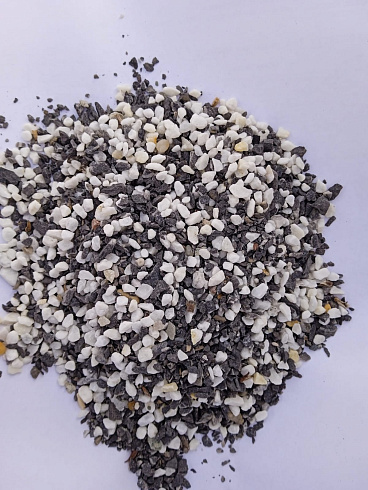 Kamenclub.ru: Мраморная крошка (щебень крошка микс: белый-зеленый-розовый) фр. 5-10 мм  купить в Ижевске мрамор белый, зеленый, розовый, разноцветный, молочный декоративная ландшафтная мраморная крошка 9500 руб/т   фото КАМЕНЬ КЛУБ