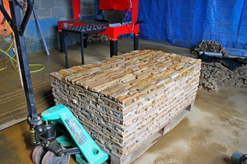 Kamenclub.ru: Песчаник (лапша) art PSG-3-01  купить в Ижевске    2300 руб/кв.м   фото КАМЕНЬ КЛУБ