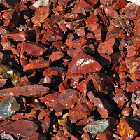 Kamenclub.ru: Щебень крошка красный (ЯШМА) фр. 10-20 мм.  купить в Ижевске яшма красный, бордовый, оранжевый, рыжий декоративный каменный ландшафтный щебень колотый 9000 руб/т   фото КАМЕНЬ КЛУБ