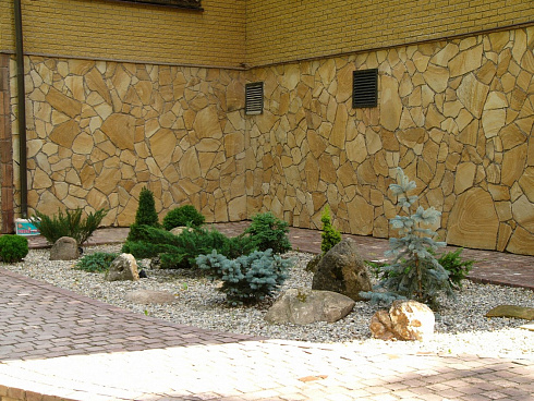 Kamenclub.ru: Песчаник пластушка желтый с разводом под дерево (2 см)  купить в Ижевске плитняк желтый с разводами, желтый, рыжий, серый песчаник пластушка рваная ландшафтная 11 000 руб/м3   фото КАМЕНЬ КЛУБ