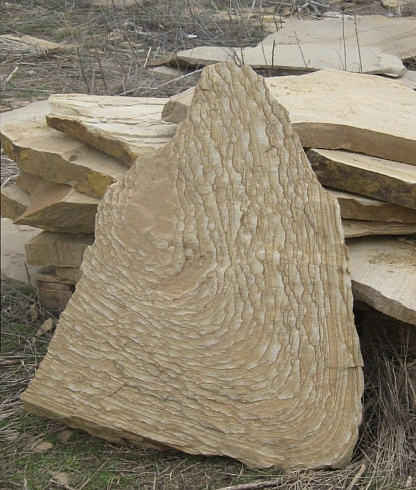 Kamenclub.ru: Форматный камень (плаха) пошаговая дорожка от 70-150 см (4 -12 см)  купить в Ижевске плитняк  форматный плаха желтый песчаник 9 000 руб/т   фото КАМЕНЬ КЛУБ