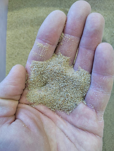 Кварцевый песок для площадок фр. 0,16-0,63 мм.  купить в Ижевске фото Камень Клуб