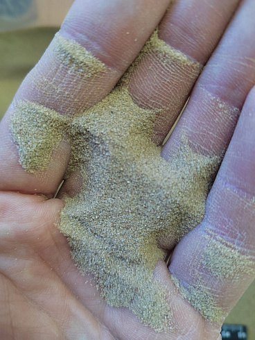 Кварцевый песок для площадок фр. 0,1-0,5 мм.  купить в Ижевске фото Камень Клуб