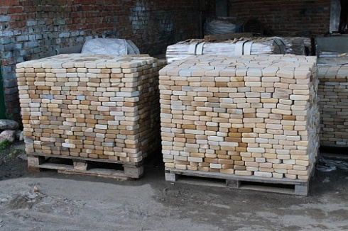 Kamenclub.ru: Песчаник брусчатка (Готика) art PSG-L-01  купить в Ижевске    2300 руб/кв.м   фото КАМЕНЬ КЛУБ