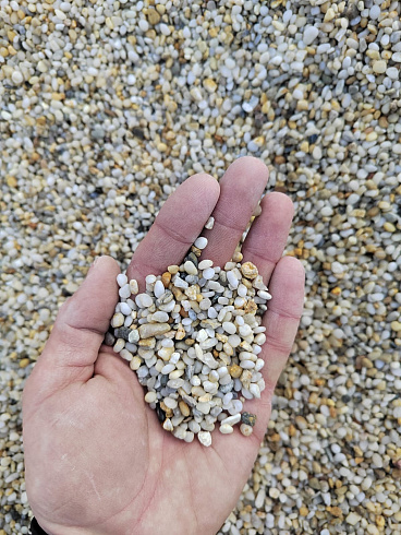 фото Галька крымская жемчужная фр. 3-5 мм. купить в Ижевске  в интернет-портале КАМЕНЬ КЛУБ