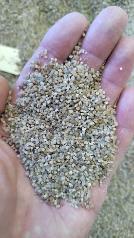 Кварцевый песок для пескоструйных работ фр. 0,8-1,6 мм.  купить в Ижевске фото Камень Клуб