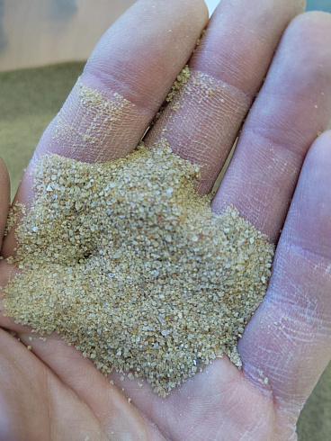 Кварцевый песок для площадок фр. 0,16-0,63 мм.  купить в Ижевске фото Камень Клуб