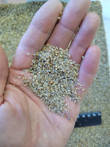 Кварцевый песок для площадок фр. 0,8 - 2 мм.  купить в Ижевске фото Камень Клуб