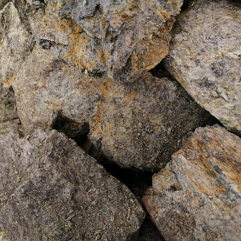 фото Змеевик салатовый  (фр. 70-100 мм)  купить в Ижевске в интернет-портале КАМЕНЬ КЛУБ