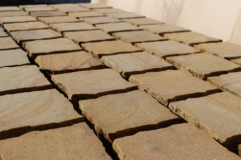 Kamenclub.ru: Песчаник брусчатка (Прага) art PSG-10-07  купить в Ижевске    2600 руб/кв.м   фото КАМЕНЬ КЛУБ