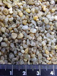 Кварцевый песок для площадок фр. 2-5 мм.  купить в Ижевске фото Камень Клуб