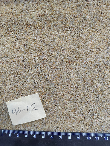 Кварцевый песок для площадок фр. 0,6-1,2 мм.  купить в Ижевске фото Камень Клуб