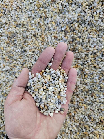 фото Галька крымская жемчужная фр. 3-5 мм. купить в Ижевске  в интернет-портале КАМЕНЬ КЛУБ